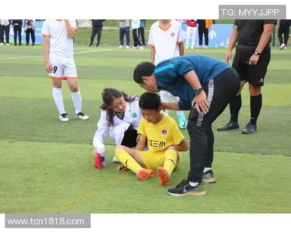 西安足球队灵活性引发热议球迷对战术调整的不同看法